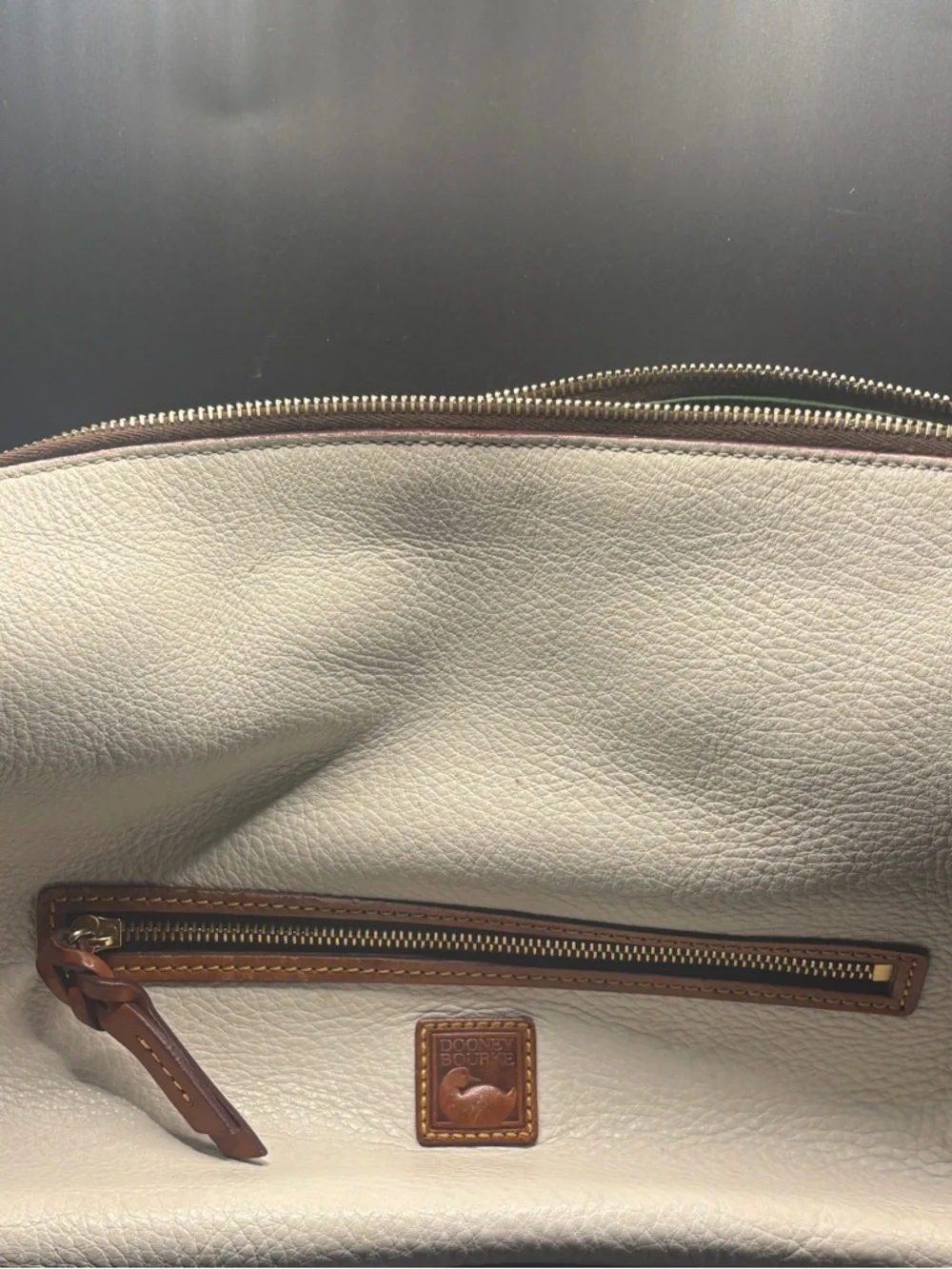Dooney Bourke Pebble Grain White Leather Double Zip Pocket Hobo Bag Florentine - Picture 8 of 9